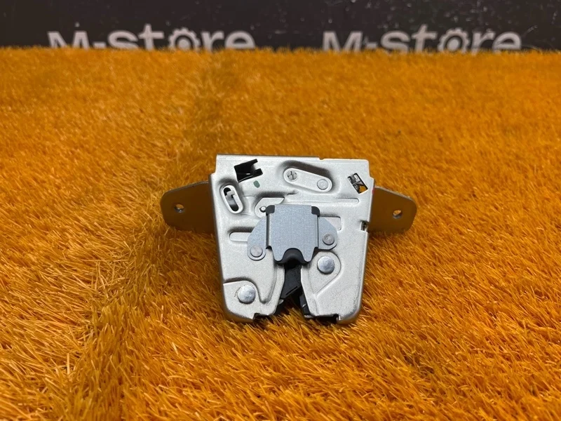 Замок багажника Mercedes-Benz Glk-Class 2010 A2047400435 X204 272.948