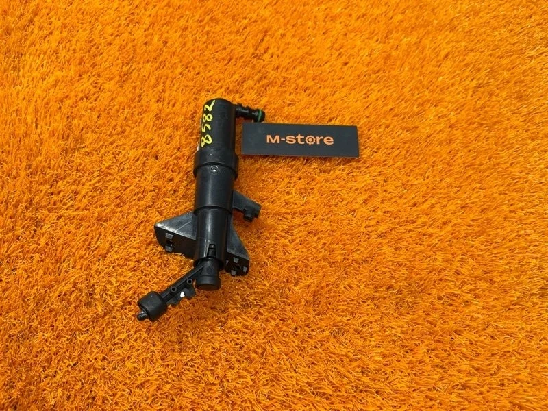 Форсунка омывателя фары Volkswagen Passat Cc 2010 3C8955104 B6/358 CCZB, правая