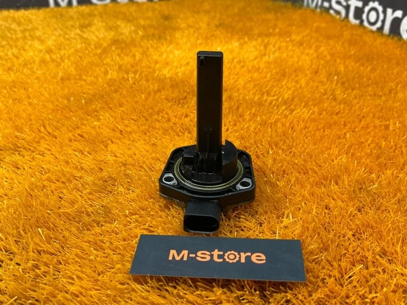 Датчик уровня масла Porsche Cayenne 2007 06E907660 957 M4801