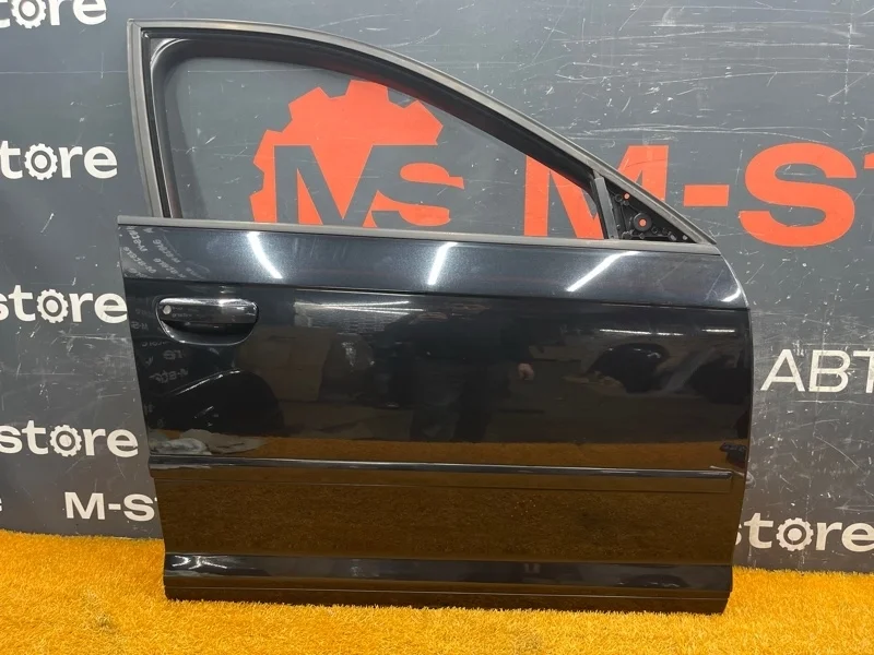 Дверь Audi A3 2011 8P4831052A 8P CAXC, передняя правая