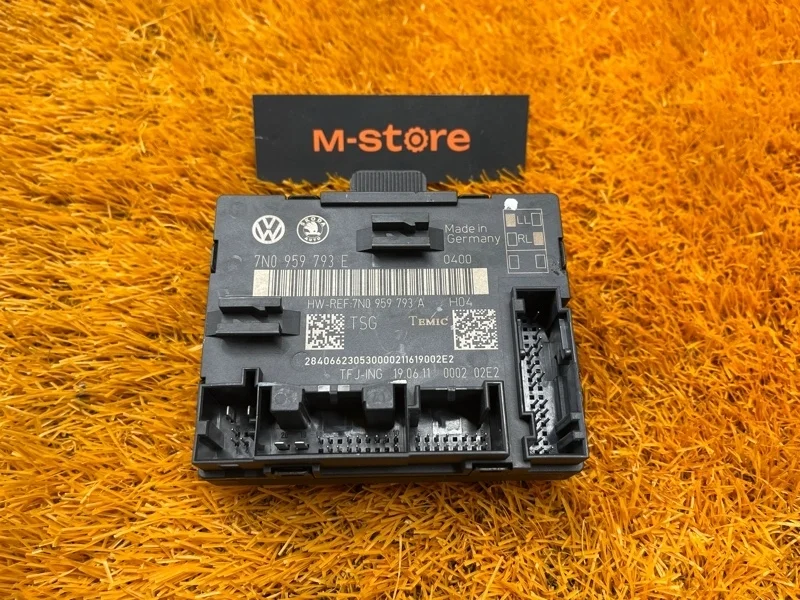Блок управления дверью Volkswagen Sharan 2011 7N0959793E 7N CAV, передний правый