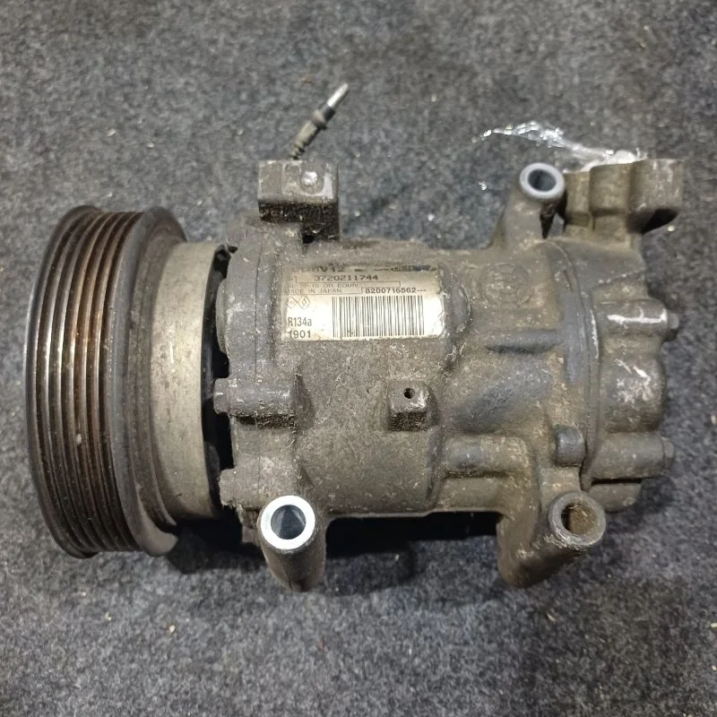 Компрессор кондиционера Renault Clio