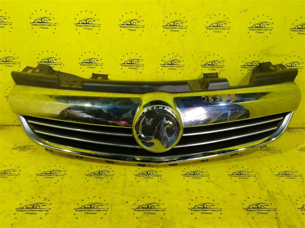 Решетка радиатора Opel Zafira 13247331 B