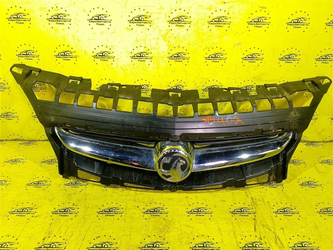 Решетка радиатора Opel Astra 13266577 J