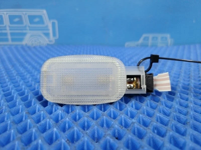 Плафон подсветки салона Mercedes-Benz E-class W211