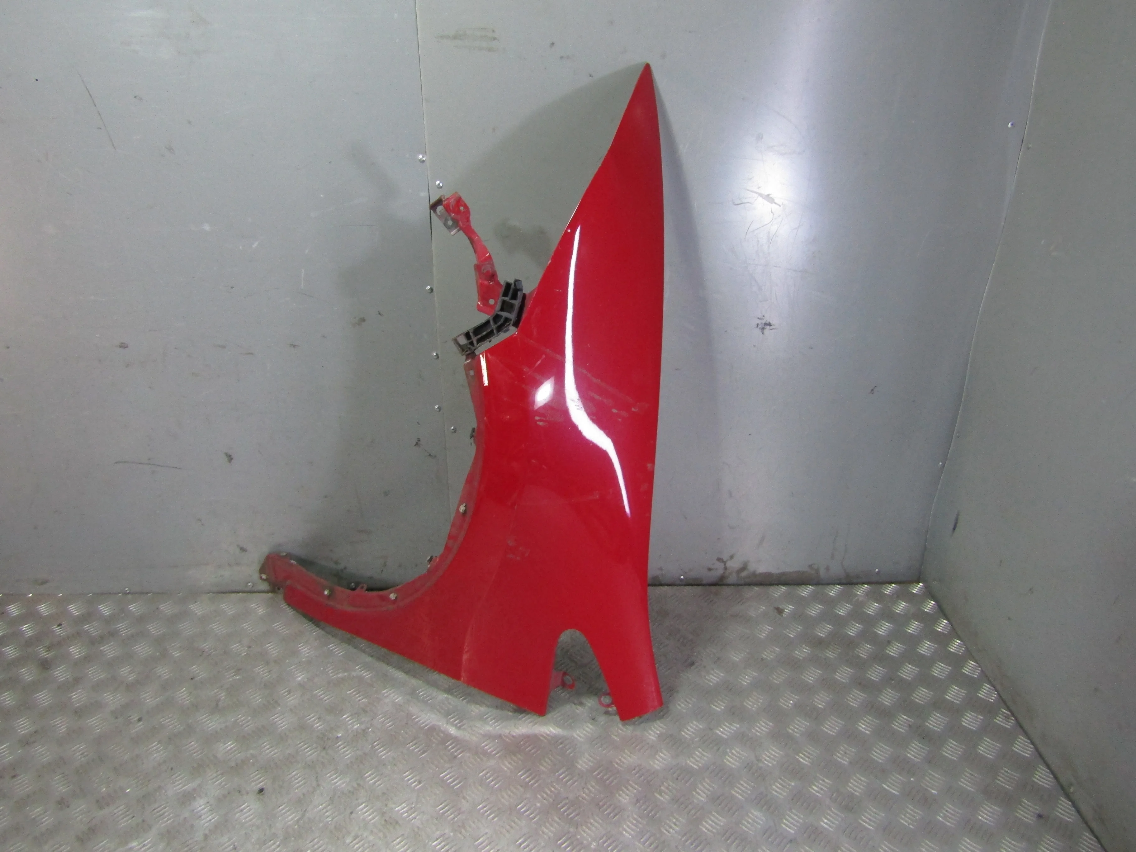 Крыло переднее левое HONDA Civic VIII (2005—2009)