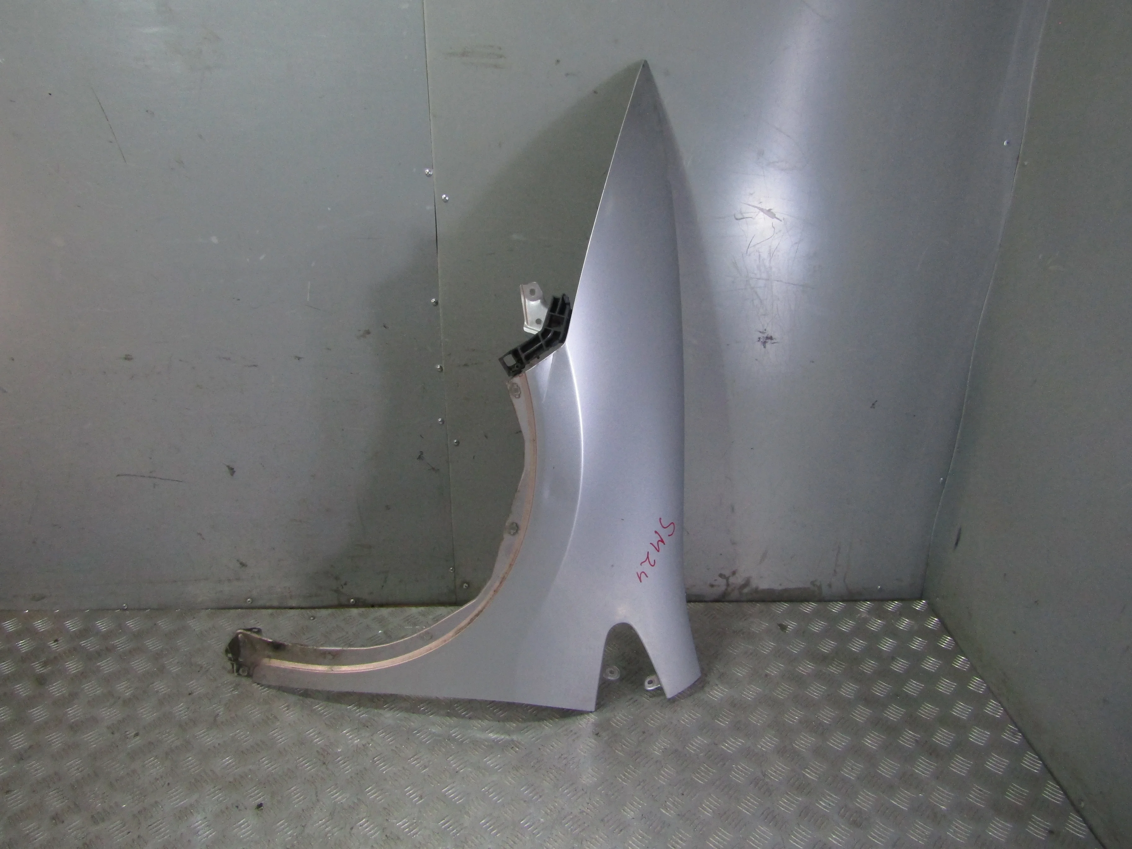 Крыло переднее левое HONDA Civic VIII (2005—2009)