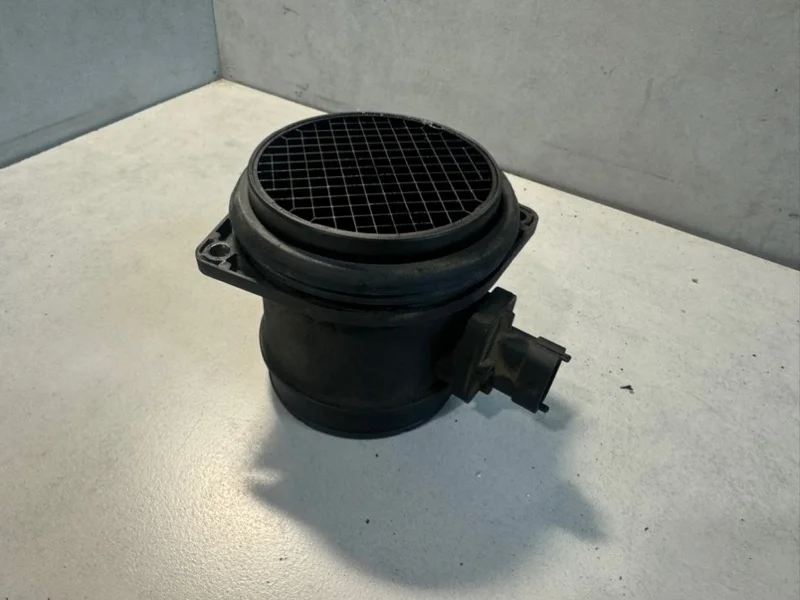 Расходомер воздуха (массметр) Volvo XC60 2012
