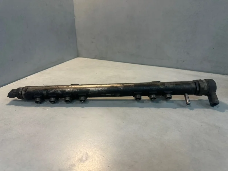 Топливная рейка Volvo XC60 2012