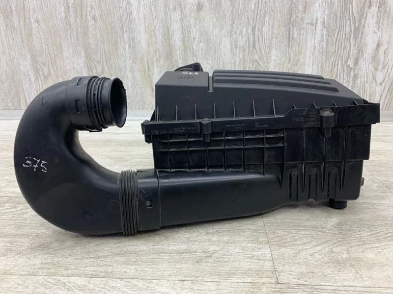 Корпус воздушного фильтра Volkswagen Scirocco 2009 3C0129607BH ХЭТЧБЕК CBDB