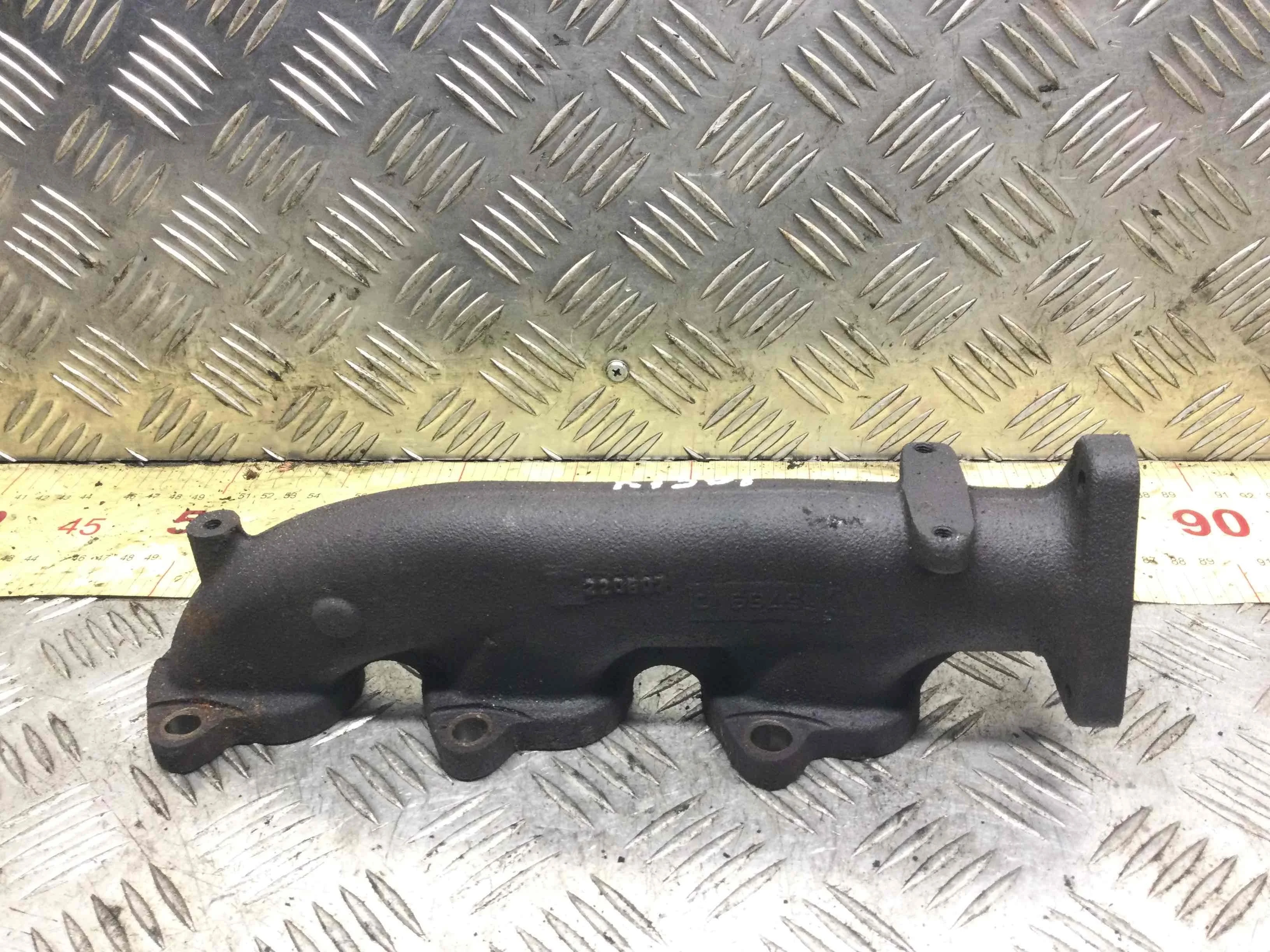 Коллектор выпускной Audi A6 C6/4F (2004-2008) дизель 3.0 TDI Автомат Универсал