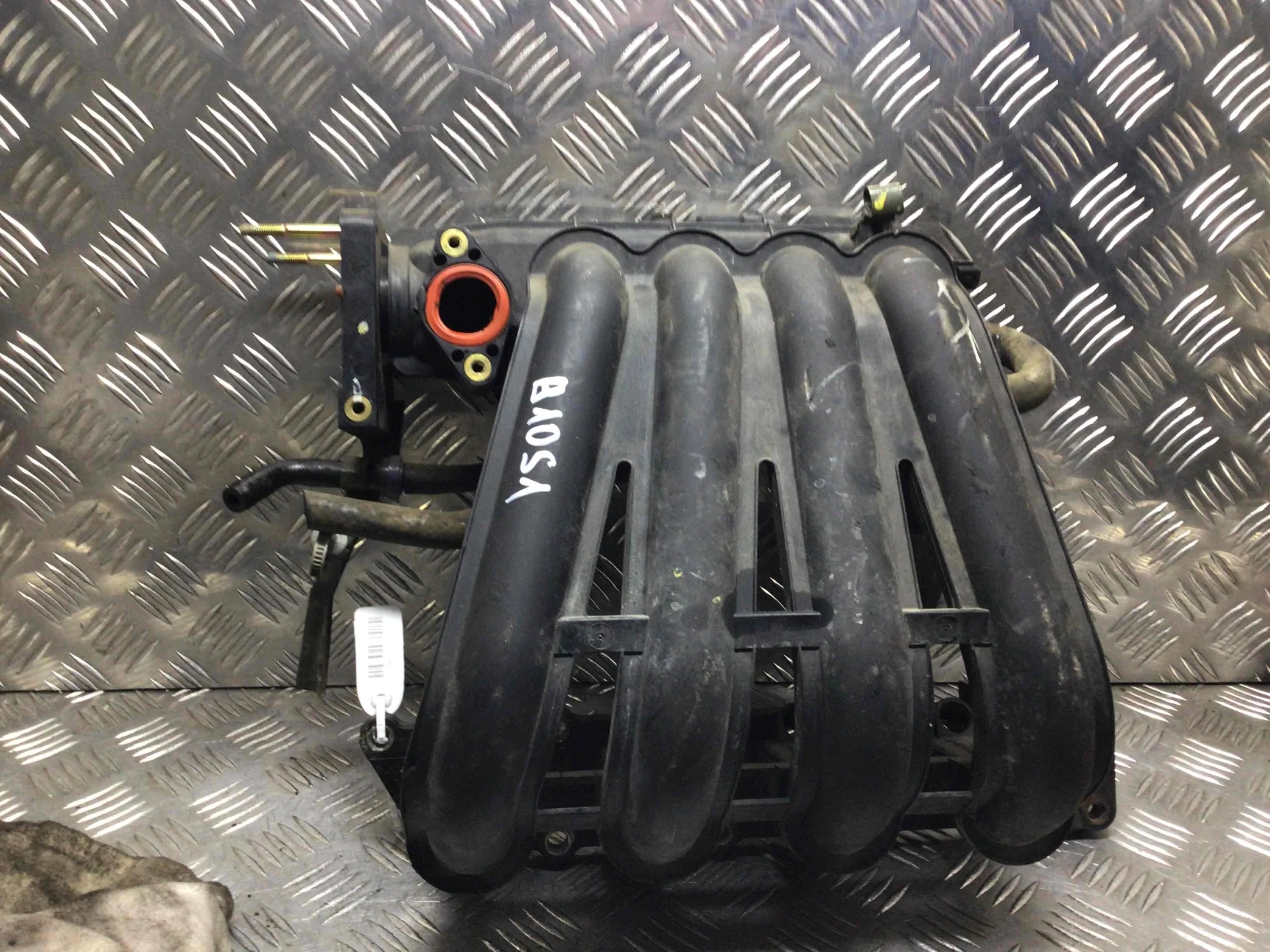 Коллектор впускной Chevrolet Matiz 2 поколение (2005-2008) бензин 1.0 i Механика Х/б