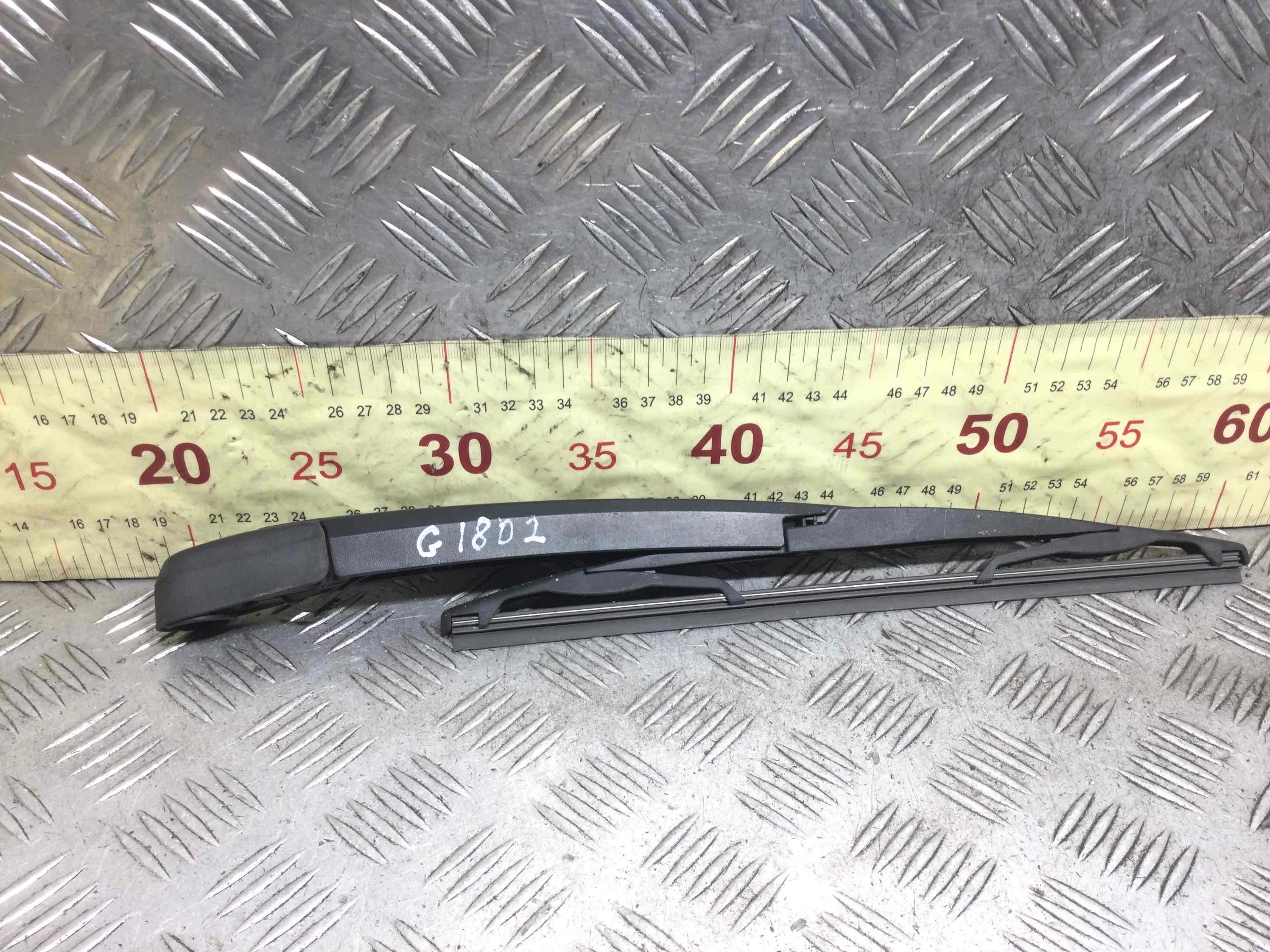 Щеткодержатель задний Mazda 5 1 поколение (2005-2008) бензин 2.0 i Автомат Минивэн