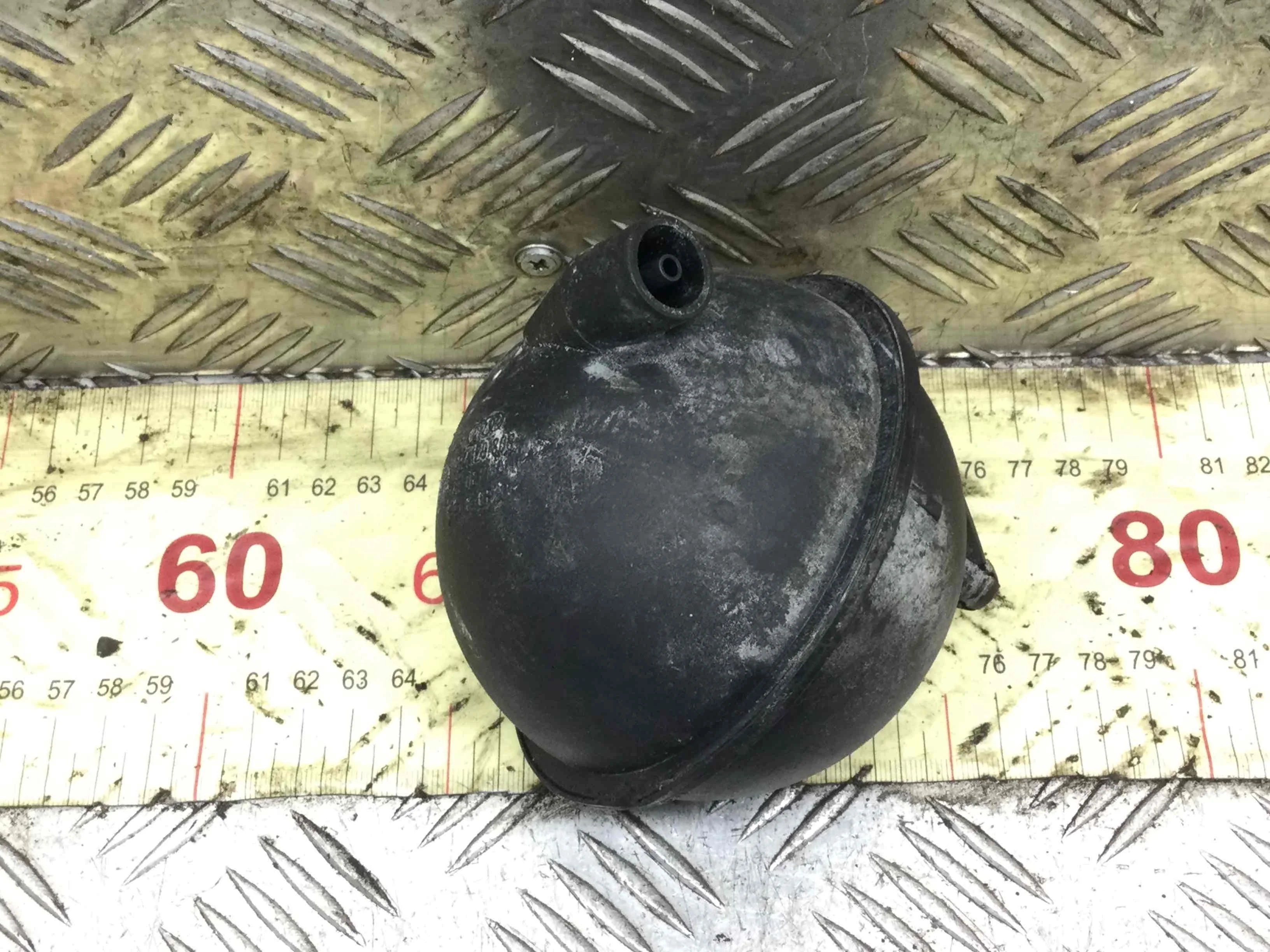 Вакуумный ресивер Volkswagen Golf 4 поколение (1997-2004) дизель 1.9 TDI Механика 5-дв, х/б