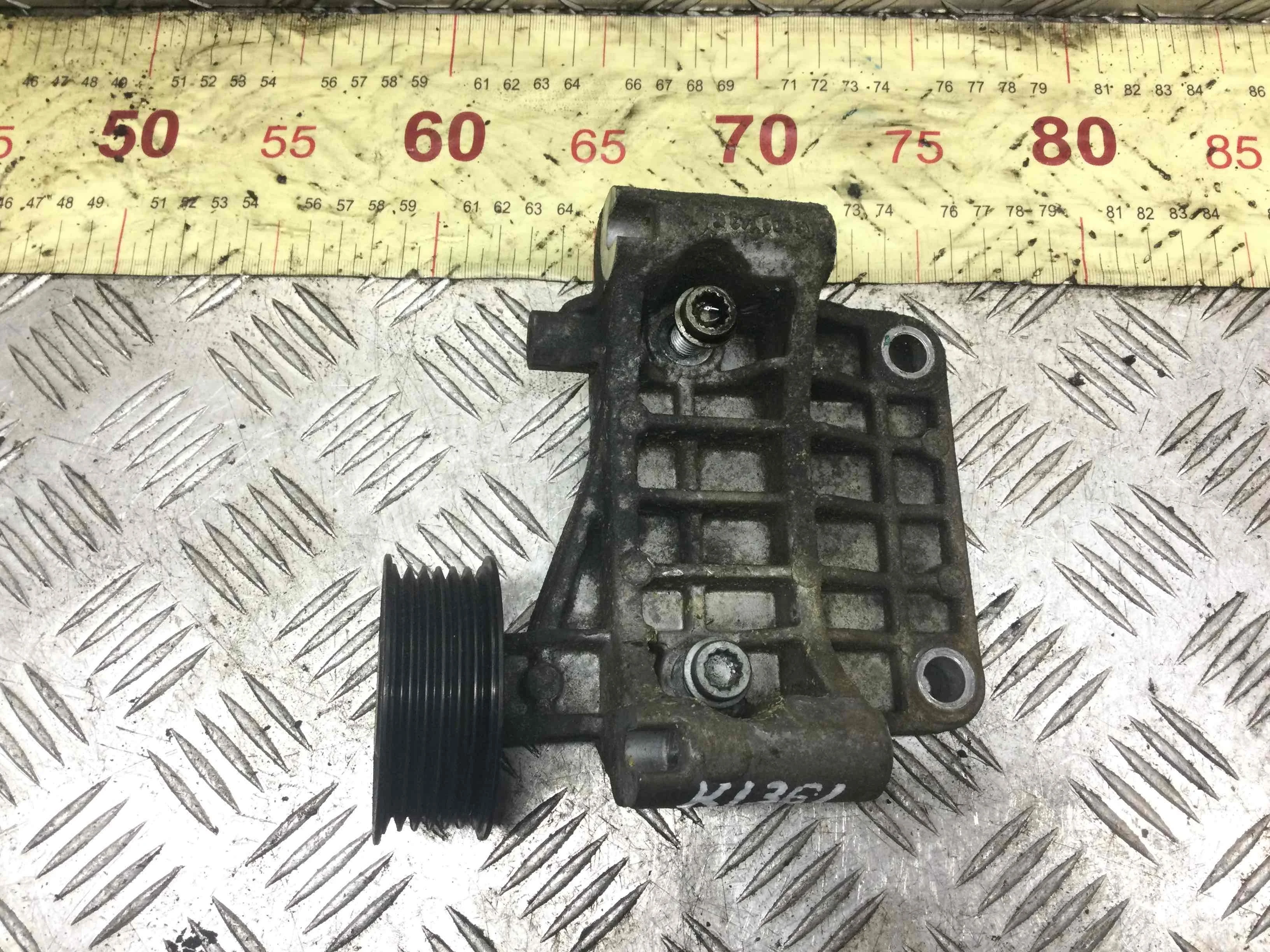 Кронштейн Audi A6 C6/4F (2004-2008) дизель 3.0 TDI Автомат Универсал