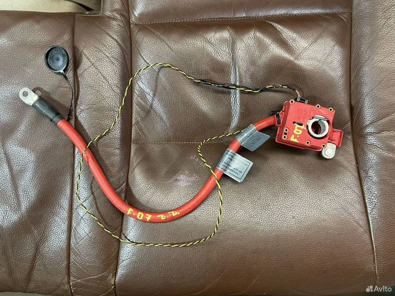 Плюсовой провод акб бмв ф10 ф07 е82 ф06 ф12