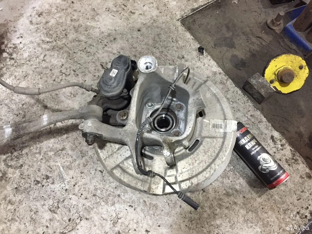 Кулак задний бмв ф10 33326793770 33326793769