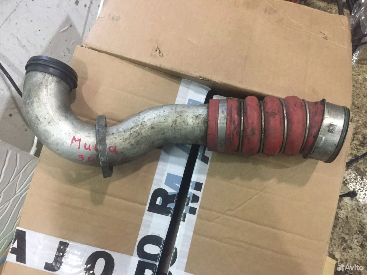 Патрубок интеркулера бмв е70 е71 11617823961