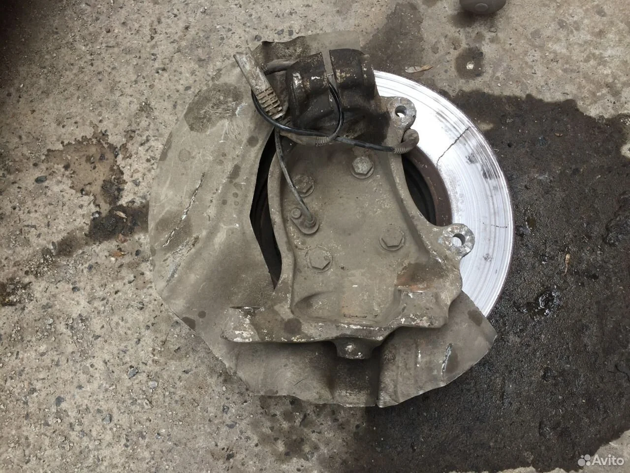 Кулак передний правый бмв е65 е66 31216753462