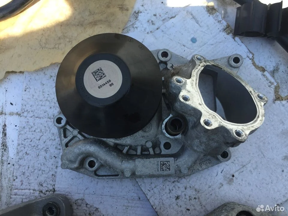 Помпа бмв мотор б47 11518591016