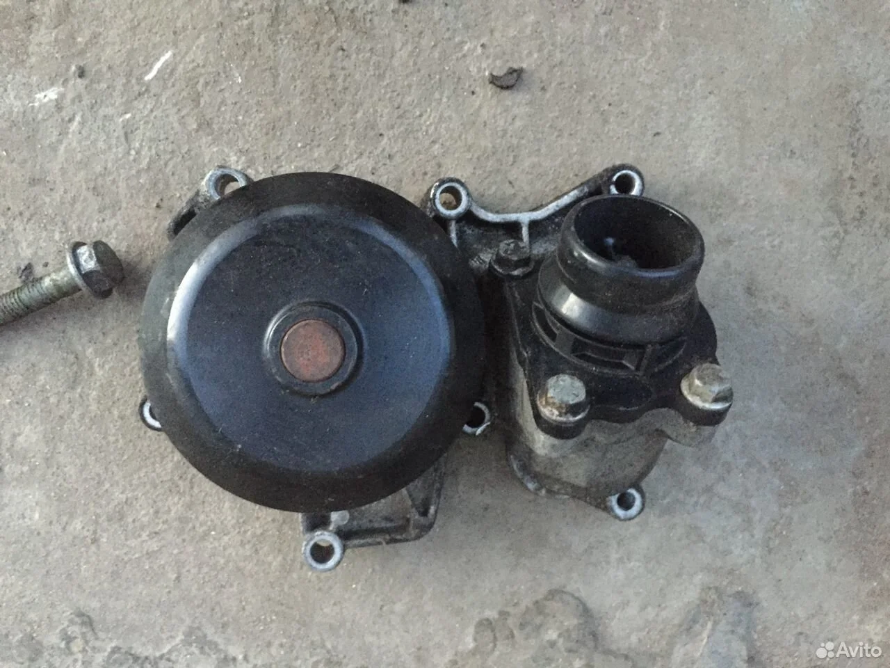 Помпа мотор н47 бмв е87 е90 е60 е84 11517807311