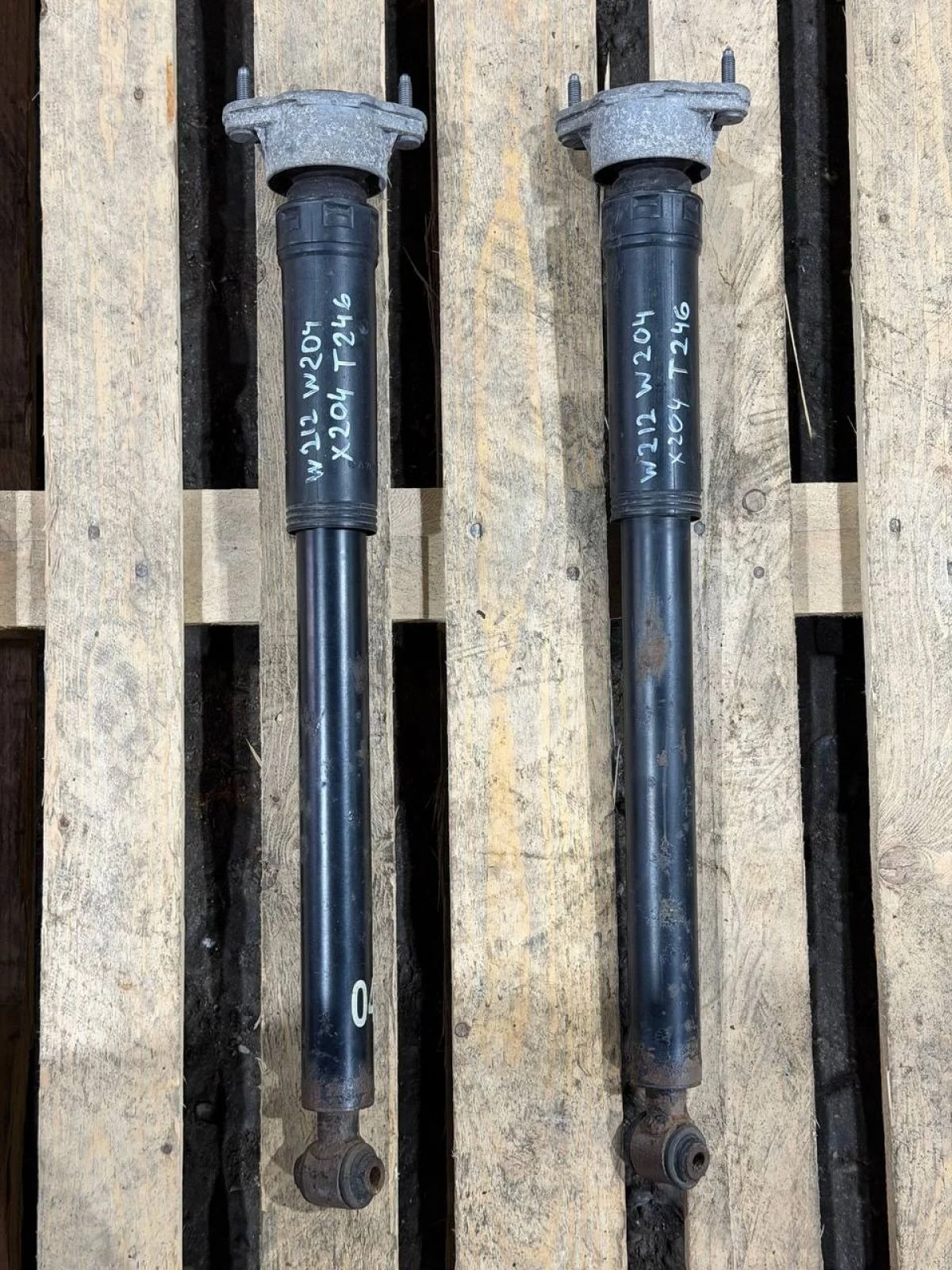 Амортизатор задний правый левый W204 W212 X204