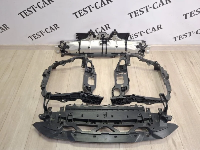 Передняя панель в сборе Porsche Macan 2019- 95B