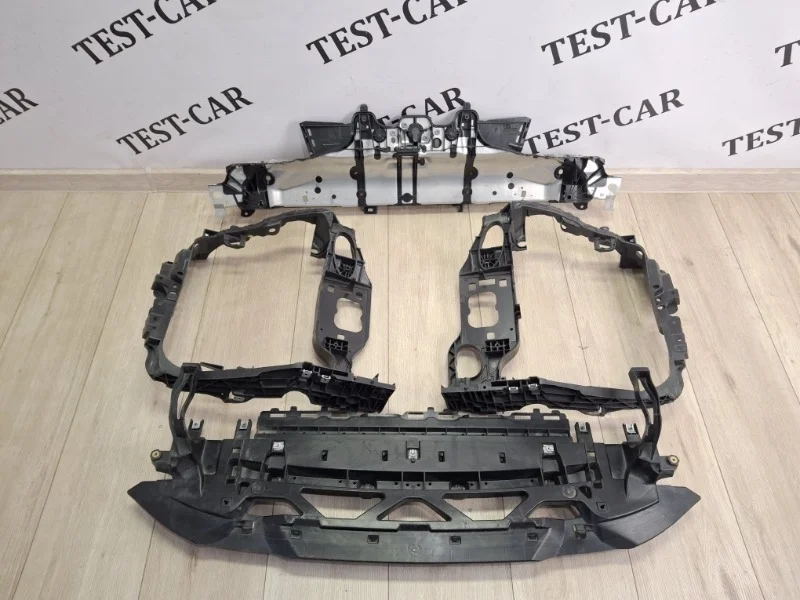 Передняя панель в сборе Porsche Macan 2019- 95B