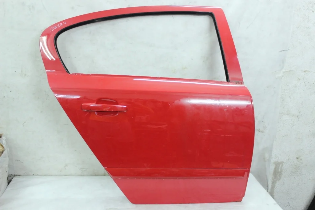 Дверь правая седан коррозия Opel Astra H