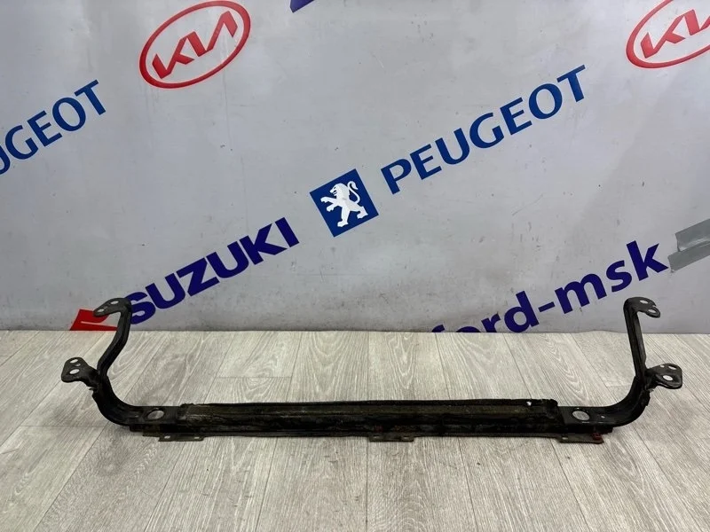 Опора радиатора VOLVO V50 2009