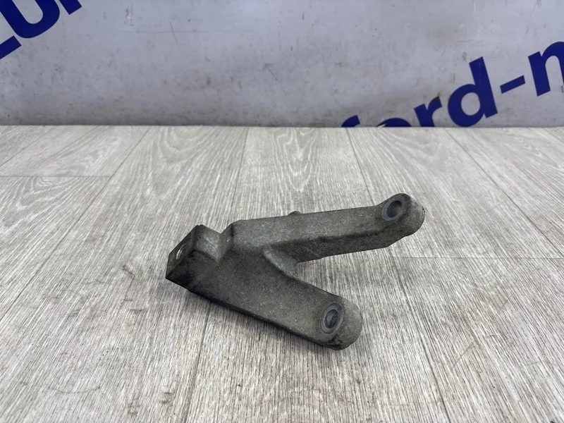 Кронштейн кпп FORD FOCUS 3 2013