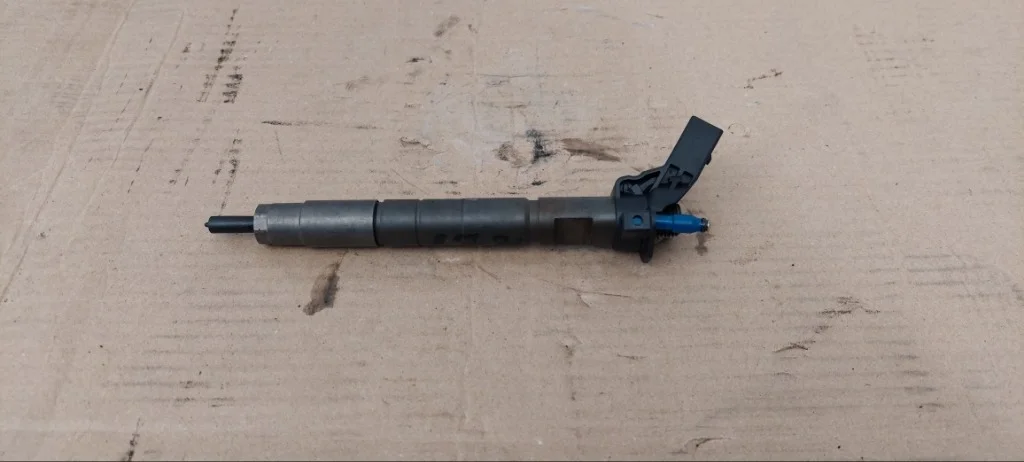 Форсунка топливная Hyundai Santa Fe CM D4HB