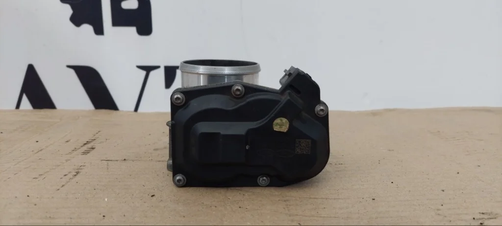 Дроссельная заслонка Hyundai Santa Fe CM D4HB