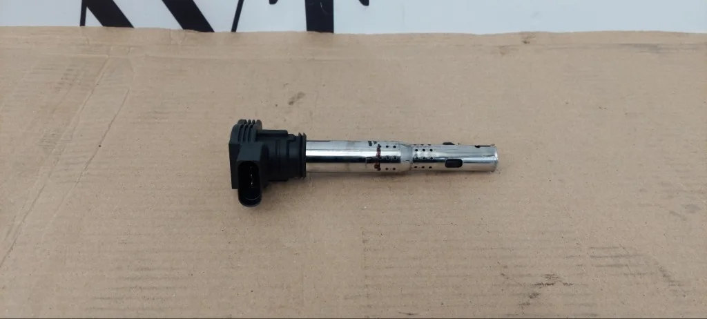 Катушка зажигания Volkswagen Passat B7 CDA CDAA