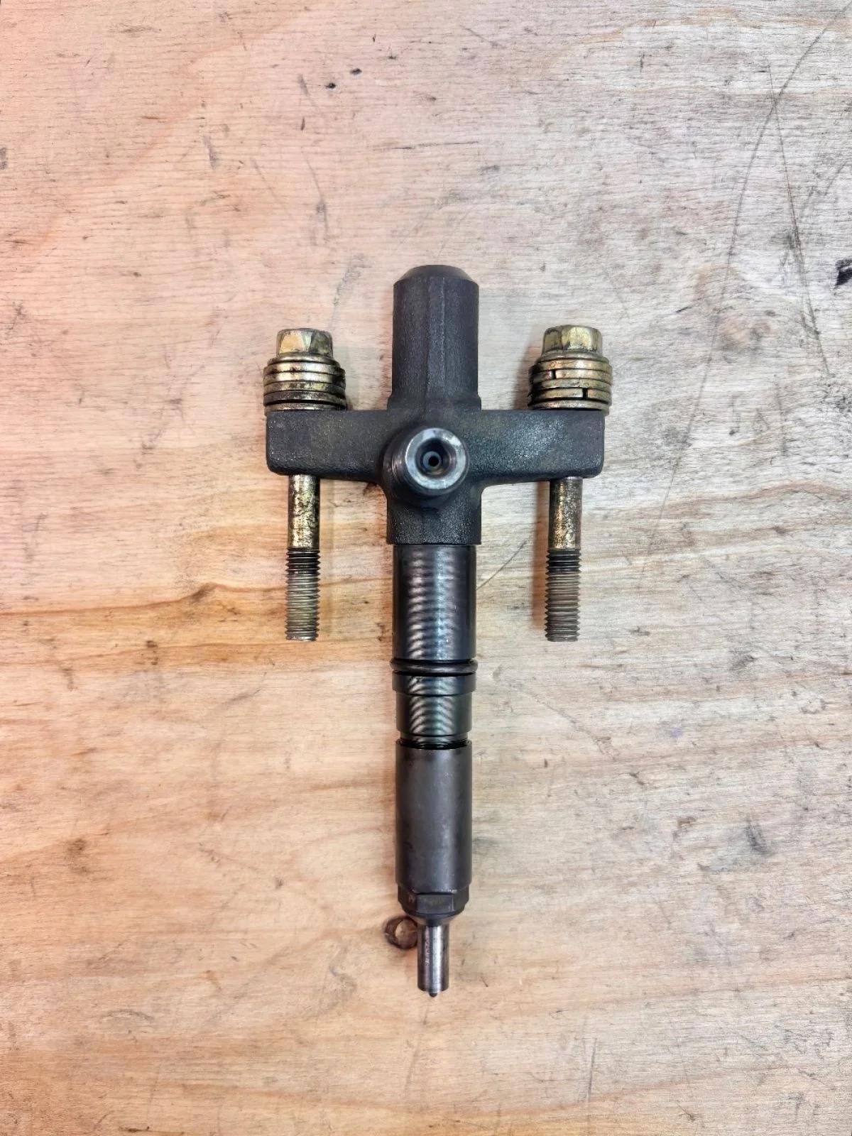 Топливная форсунка ME203961 Mitsubishi Pajero Pajero III рестайлинг (2002—2006) В наличии