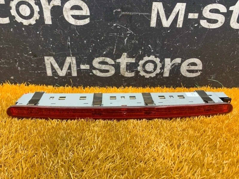 Стоп-сигнал Mercedes-Benz C-Class 2006 A2038201456 W203 271.940