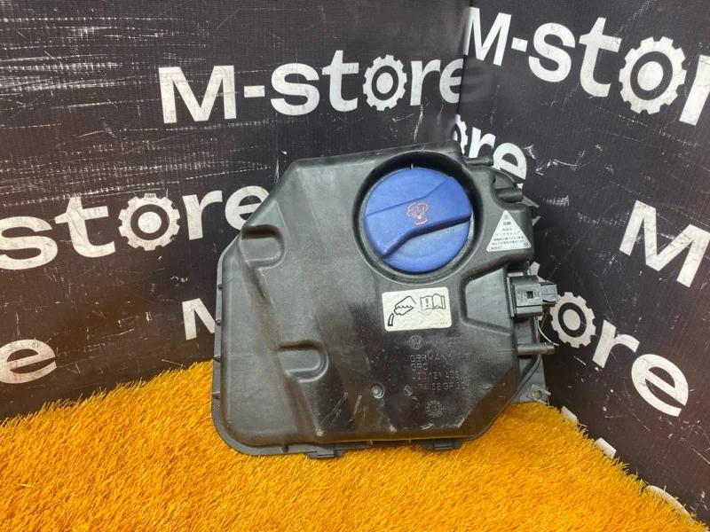 Бачок расширительный Audi Q7 2010 420121403 4L CJTC