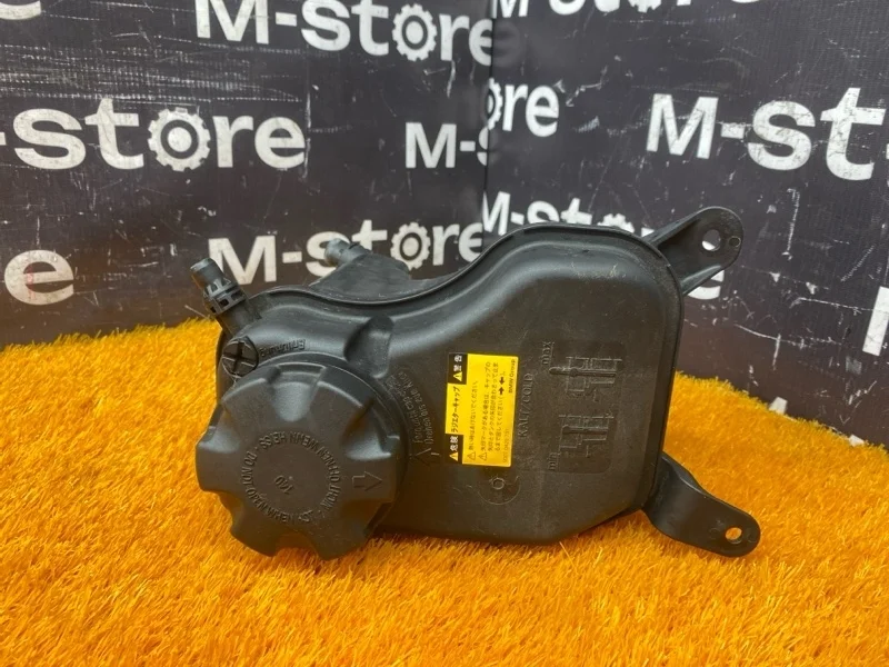 Бачок расширительный Bmw X1 2010 17137607482 E84 N46B20BD