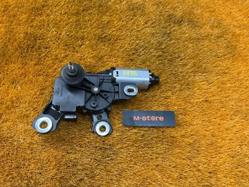 Мотор стеклоочистителя Volkswagen Touareg 2011 7P6955711 7P CGRA, задний