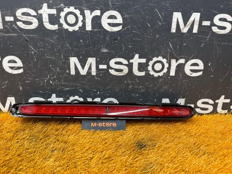 Стоп-сигнал Mercedes-Benz E-Class 2005 A2118201556 W211 272.964