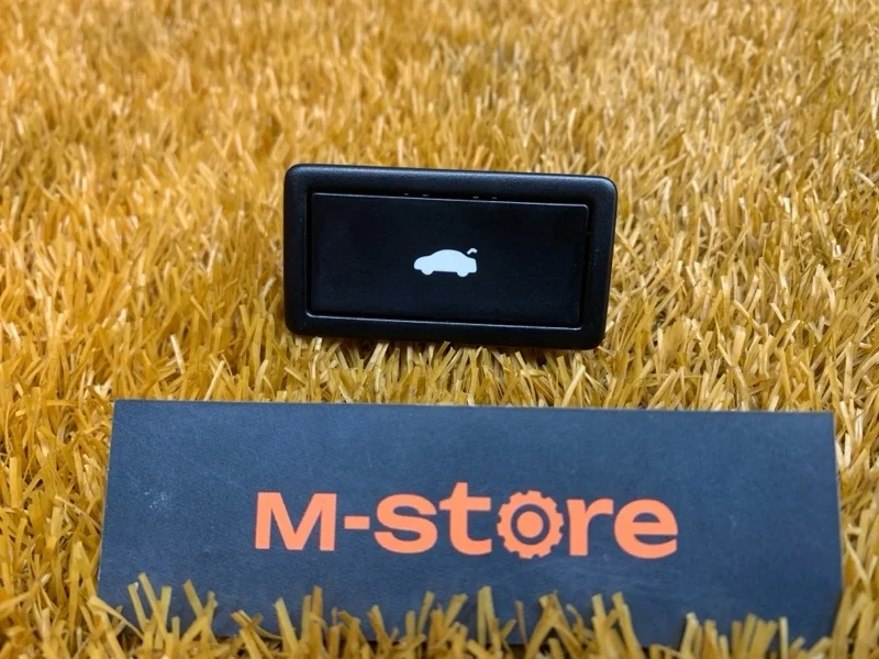 Кнопка открывания багажника Audi A8 2012 3D0959831D 4H/D4 CGWD