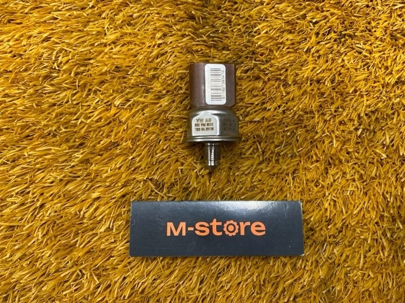 Датчик давления топлива Audi Q7 2010 03C906051C 4L CJTC