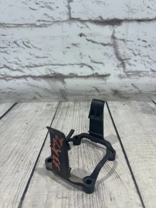 Кронштейн (сопут. товар) Audi A5