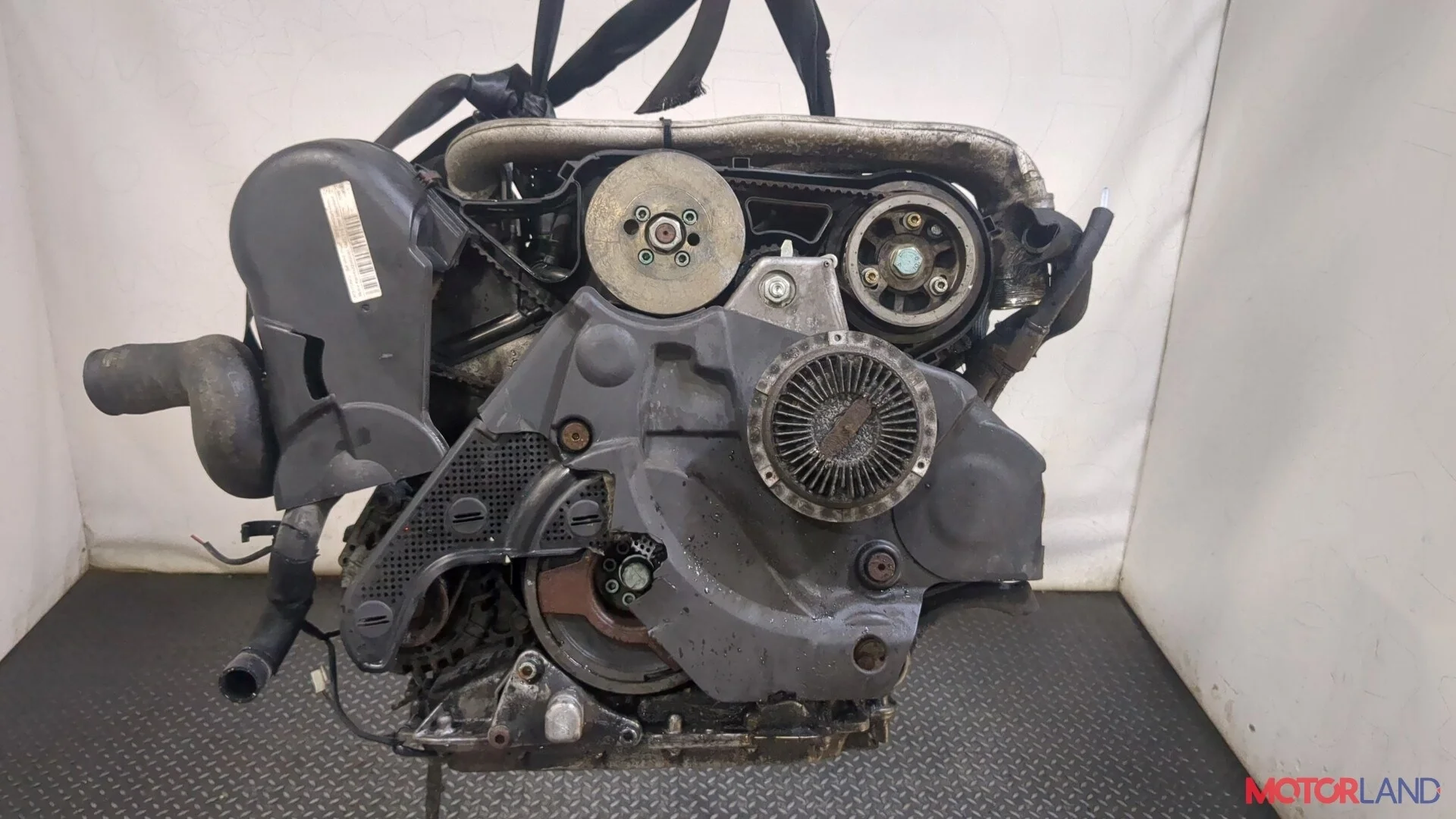 Двигатель (ДВС) Audi A4 (B6) 2000-2006 КПП 6-ст.мех 4х4 (МКПП) AKE Дизель 2.5 л TDI