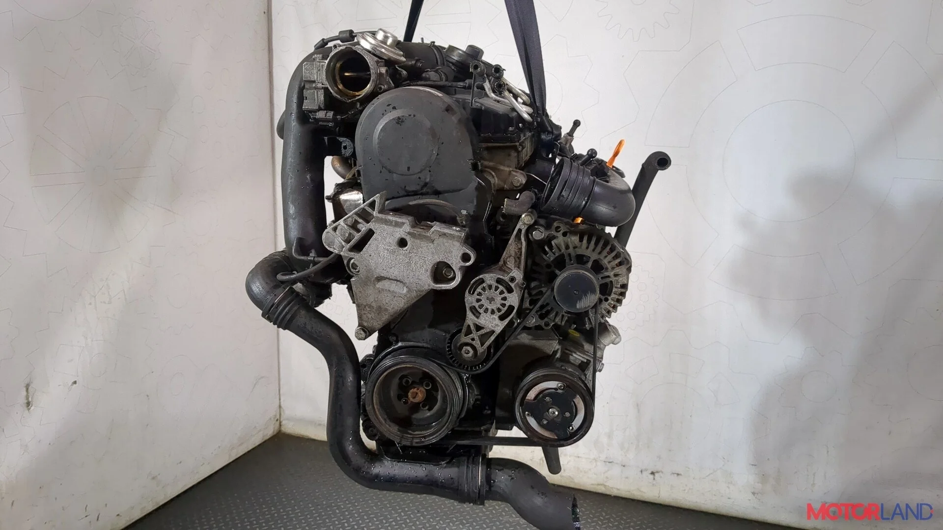 Двигатель (ДВС) Volkswagen Golf 5 2003-2009 КПП 5-ст.мех.(МКПП) BXE Дизель 1.9 л TDI