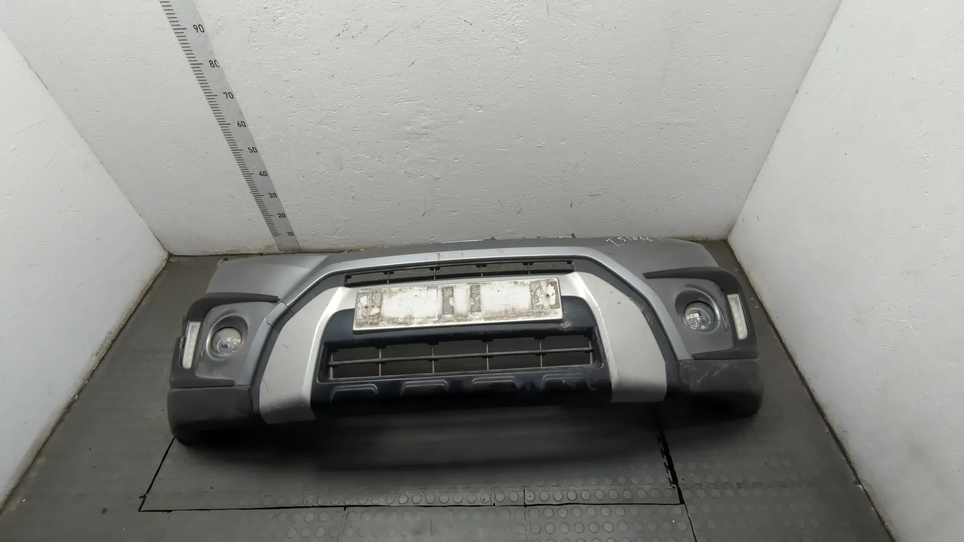 Бампер Suzuki Vitara 2013-2022 КПП 5-ст.мех.(МКПП) M16A Бензин 1.6 л Инжектор