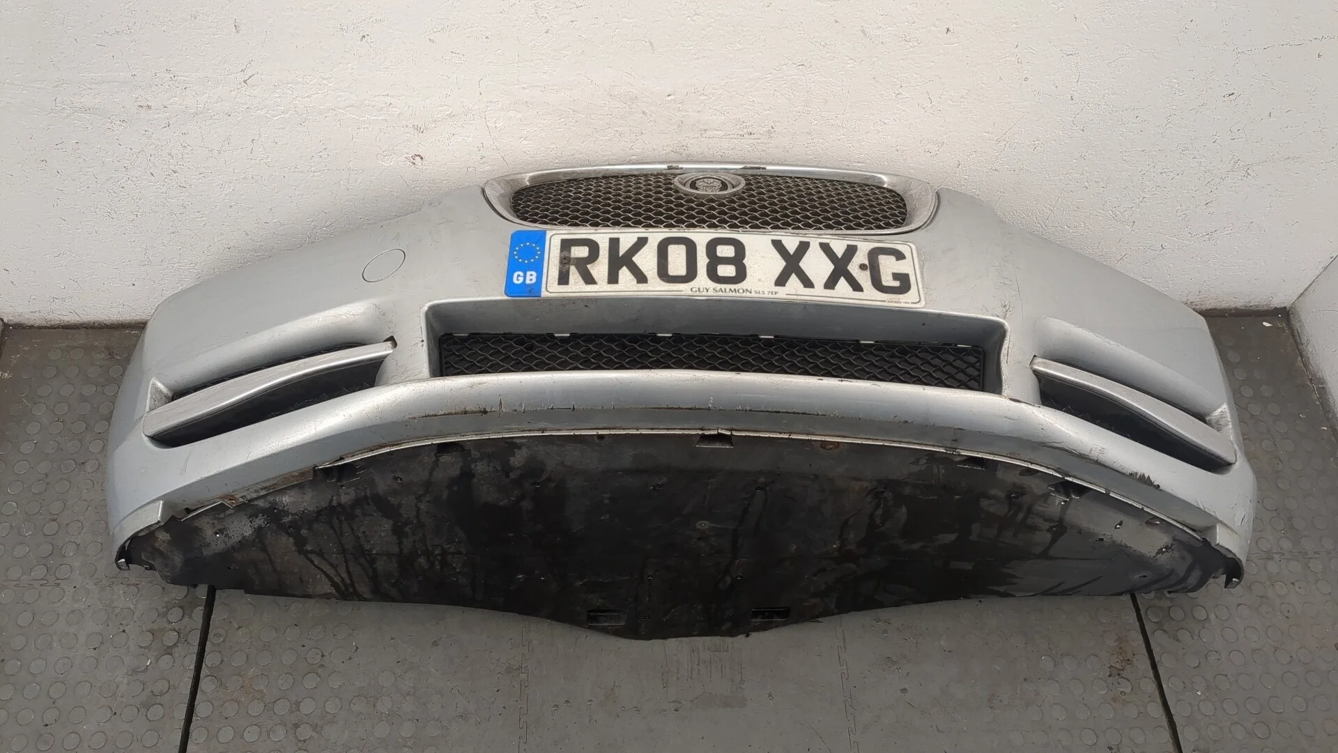 Бампер Jaguar XF 2007-2015 КПП автомат (АКПП) AJD Дизель 2.7 л Турбо