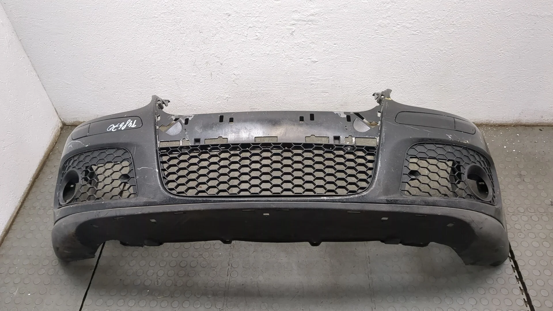 Бампер Volkswagen Golf 5 2003-2009 КПП 5-ст.мех.(МКПП) BXE Дизель 1.9 л TDI