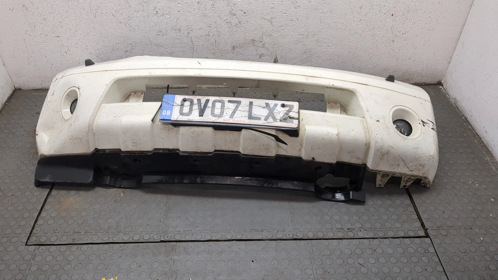 Бампер Nissan Pathfinder 2004-2014 КПП автомат 4х4 (АКПП) YD25DDTI Дизель 2.5 л DCI