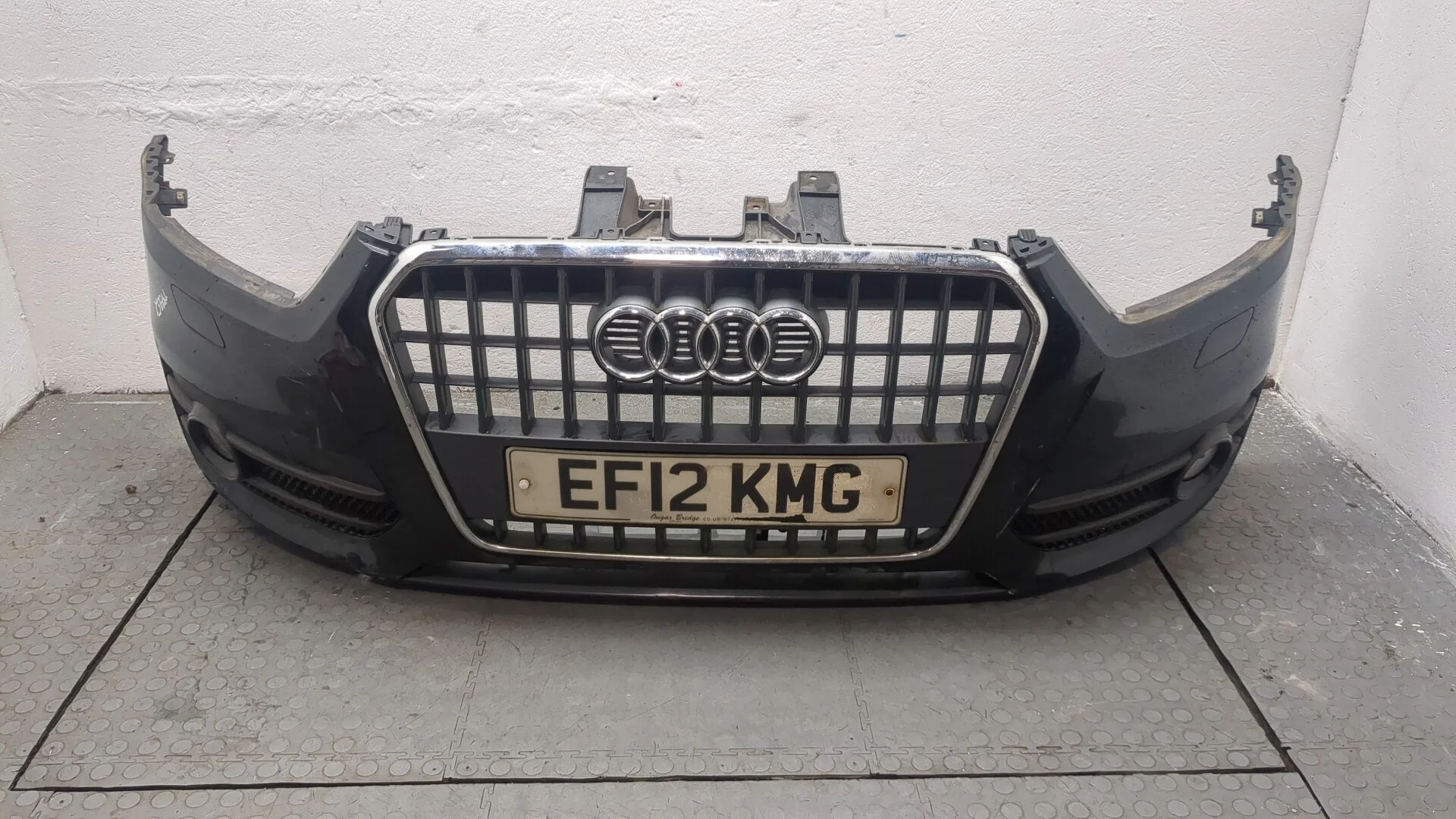 Бампер Audi Q3 2011-2018 КПП 6-ст.мех.(МКПП) CFFB Дизель 2 л TDI
